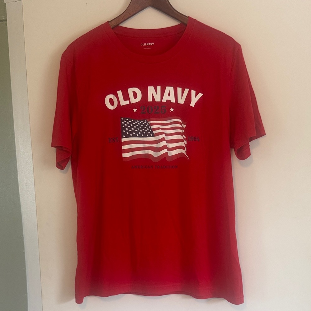 Old Navy Women’s Red Cotton Short-Sleeve Graphic Tee with Flag Print Sz L EUC